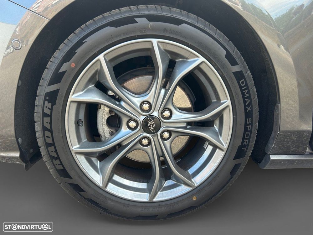 Ford Focus 1.5 TDCi ST-Line - 14