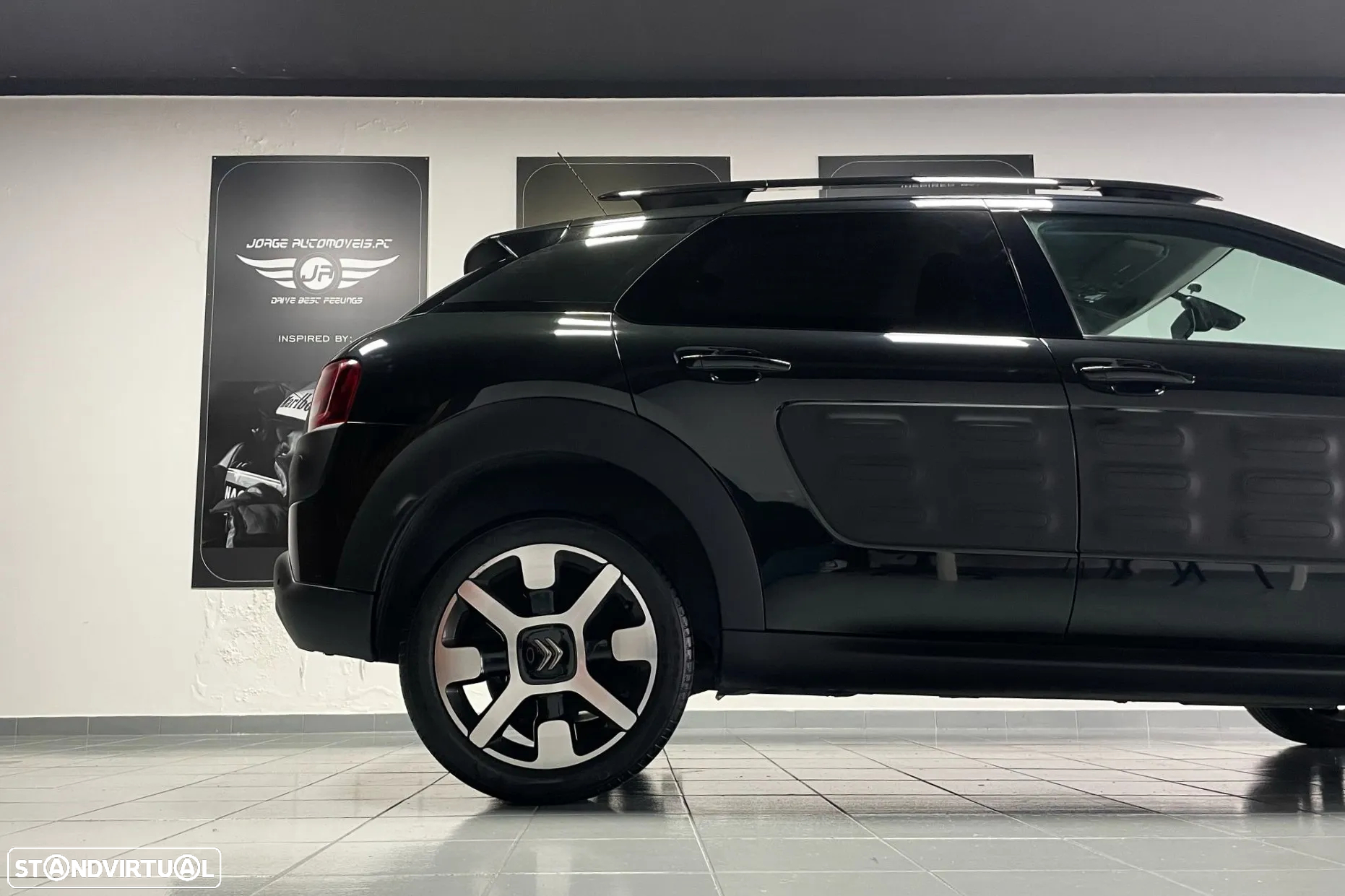 Citroën C4 Cactus 1.6 BlueHDi Shine Ed.Midnight - 9