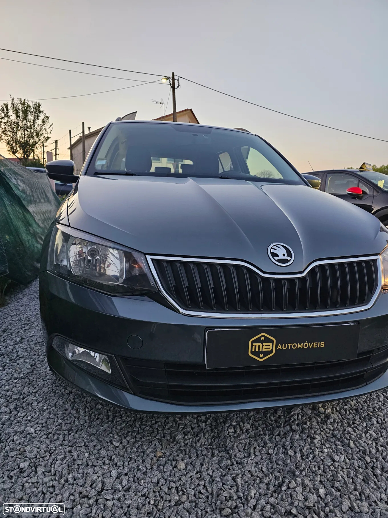 Skoda Fabia Break 1.0 Active Plus - 4