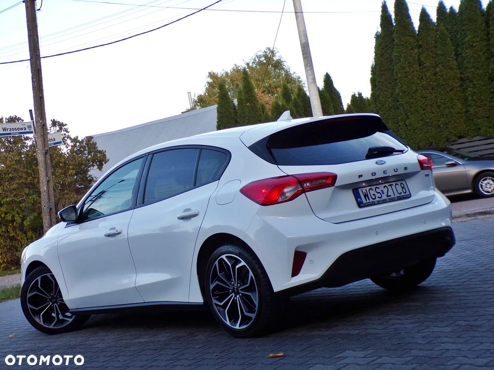Ford Focus 2018 photo 4