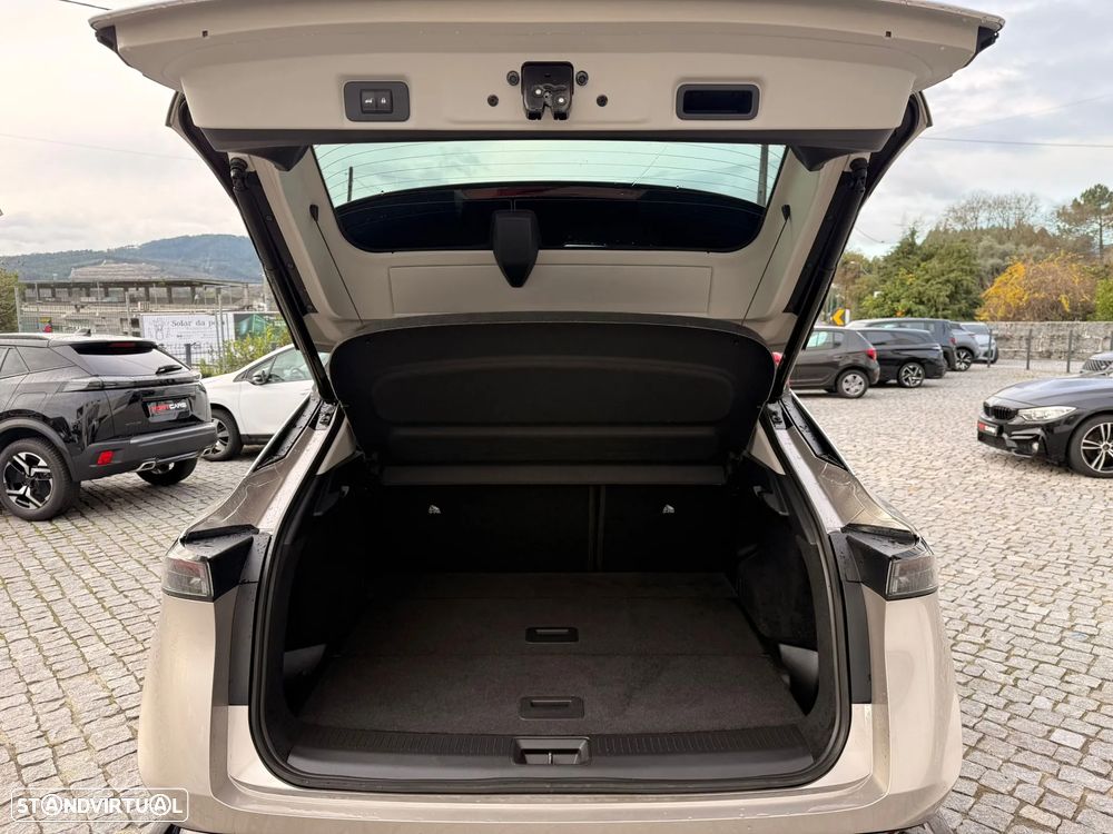 Nissan Ariya 87 kWh Advance Carr. 22kW + Teto Panorâmico - 19