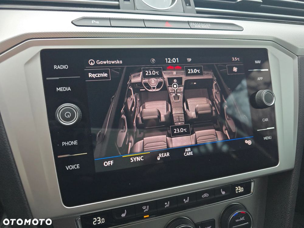 Volkswagen Passat - 35