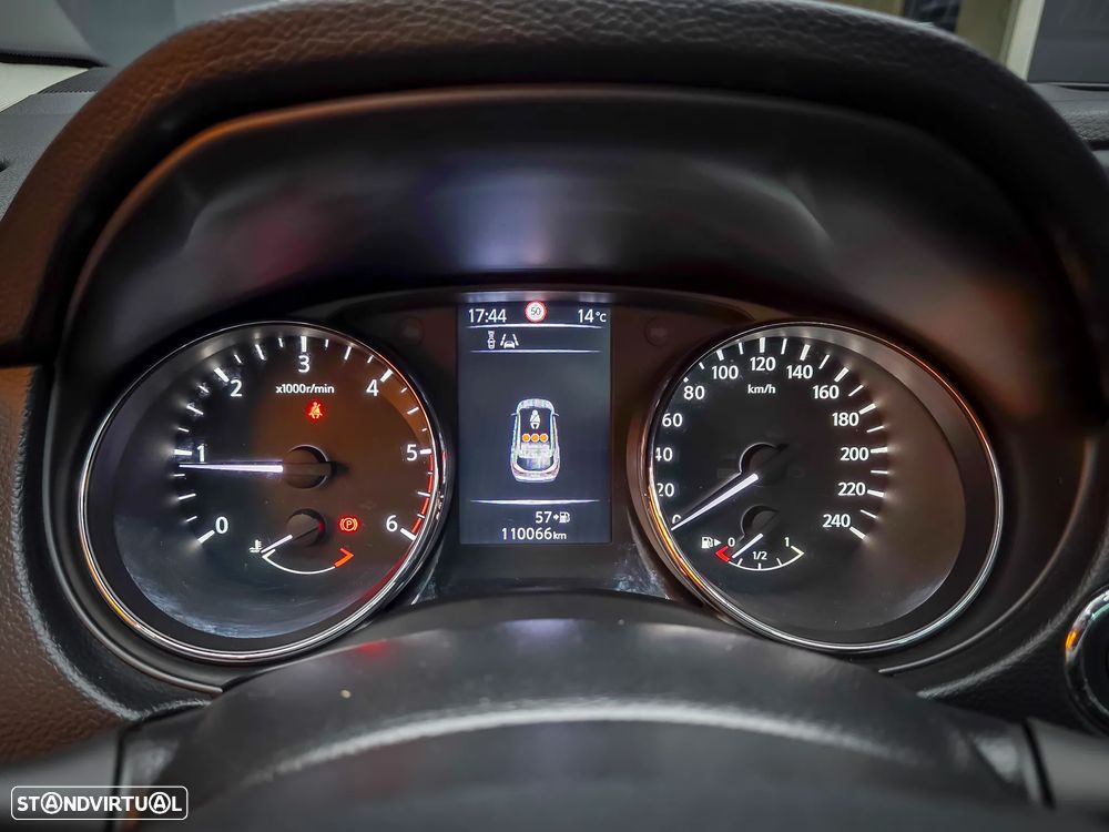 Nissan Qashqai 1.5 dCi Tekna - 26