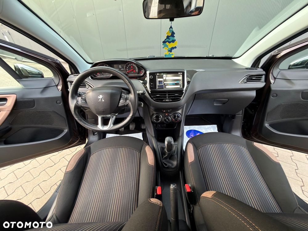 Peugeot 208 PureTech 82 Start & Stop Allure - 7