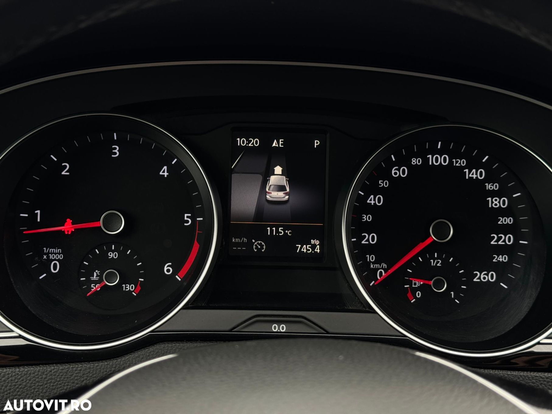 Volkswagen Passat - 11