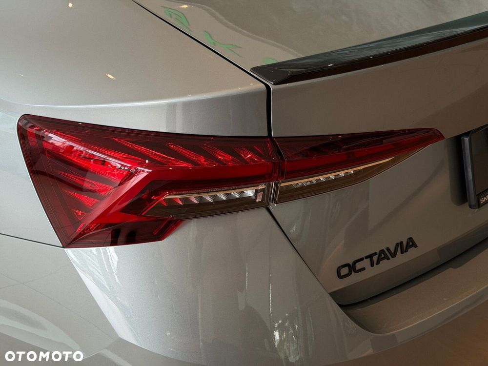 Skoda Octavia 1.5 TSI mHEV Sportline DSG - 25