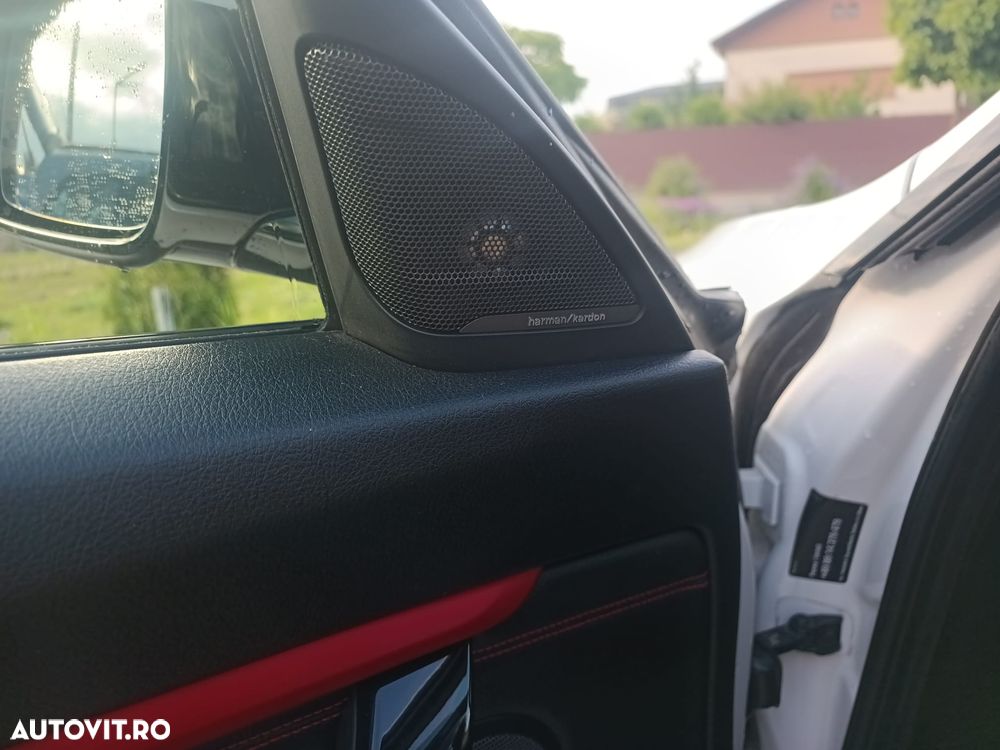 BMW Seria 3 320d Aut. - 12