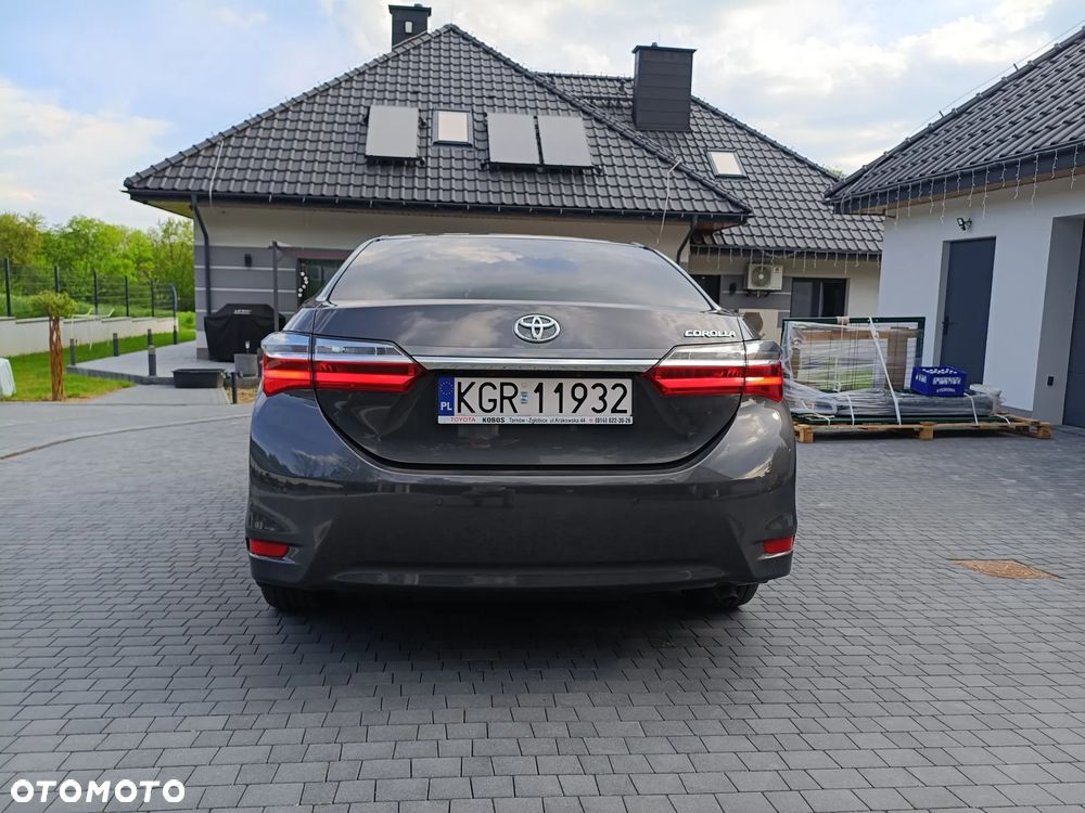 Toyota Corolla 1.6 Prestige EU6 - 8