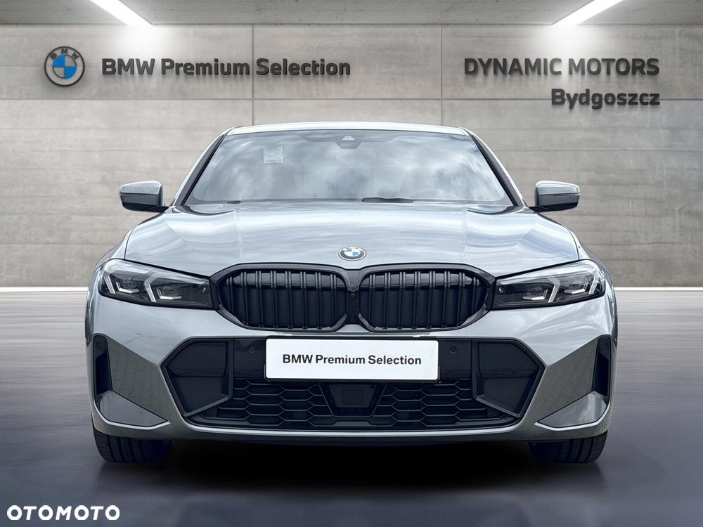 BMW Seria 3 330i xDrive M Sport sport - 10