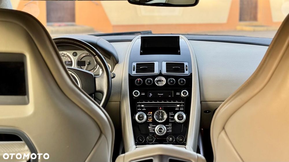 Aston Martin Rapide Standard - 12