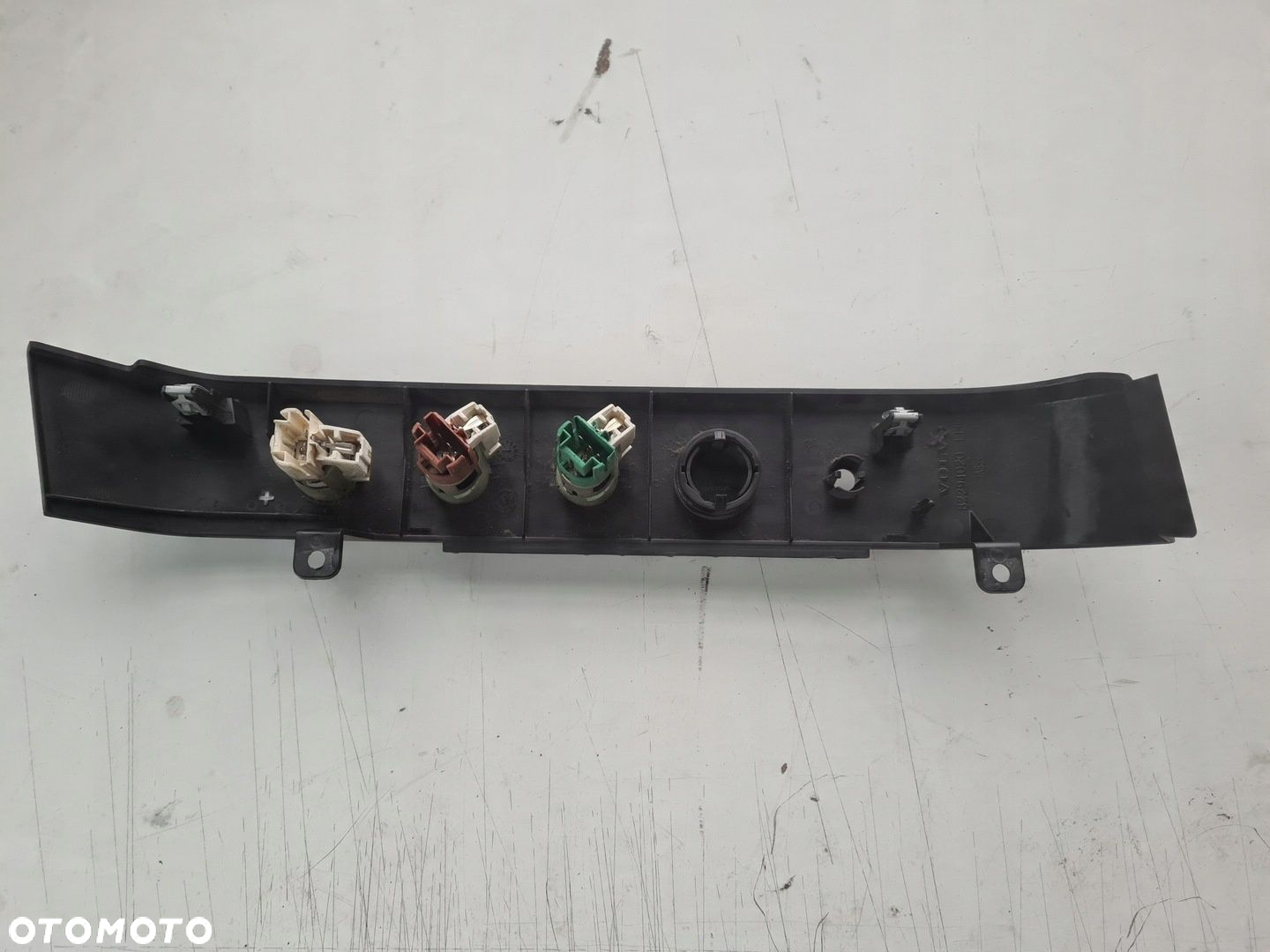 PANEL ZAPALNICZEK GNIAZDA ELEKTRYCZNE ELEMENT KONSOLI VOLVO FH 4 EURO 6 - 2