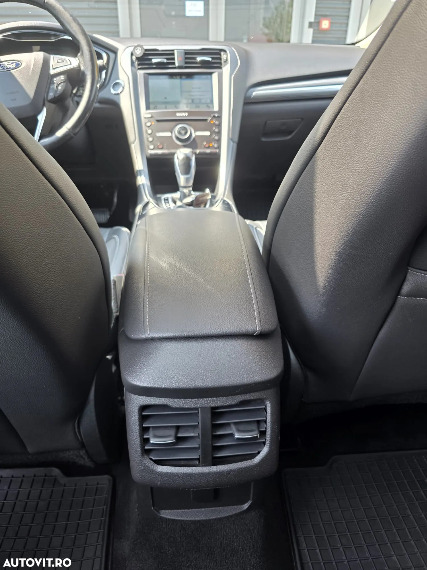 Ford Mondeo 2.0 TDCi Powershift AWD ST Line High - 13