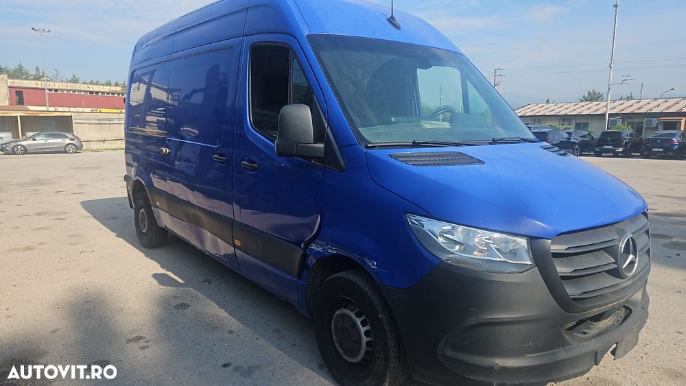 Mercedes-Benz Sprinter - 8