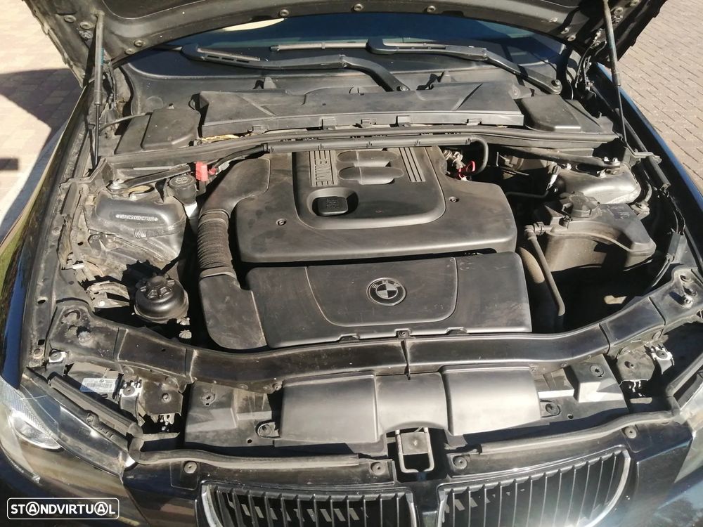 BMW 320 dA - 13