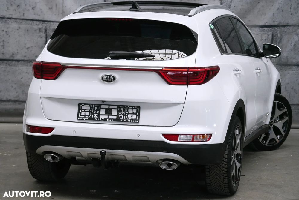 Kia Sportage 2,0 CRDI AWD Aut. GT Line - 4