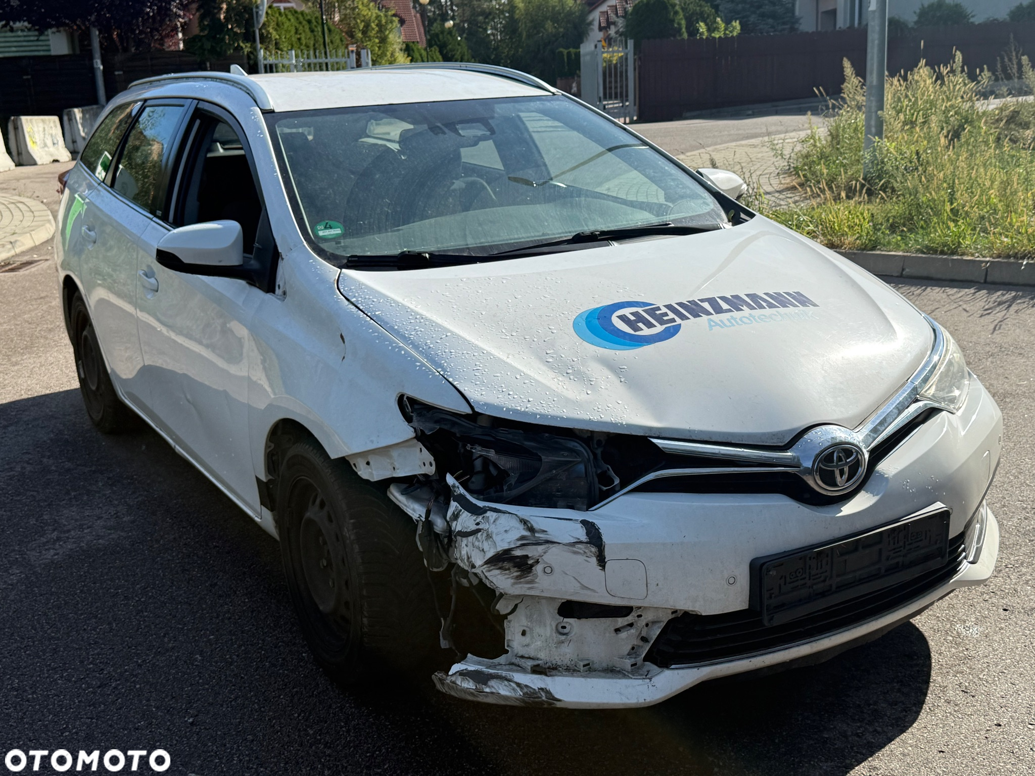 Toyota Auris 1.6 D-4D Touring Sports Edition S+ - 2