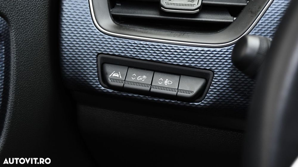 Renault Arkana E-TECH 145 Evolution - 23