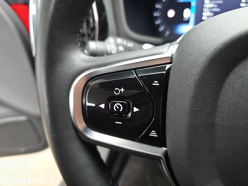 Volvo V60 Cross Country Plus B5 B AWD - 14