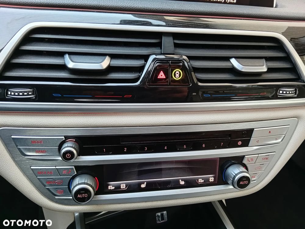 BMW Seria 7 740Li - 10