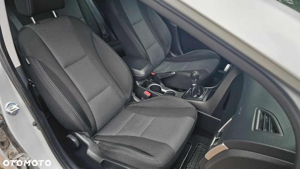 Hyundai i30 - 25