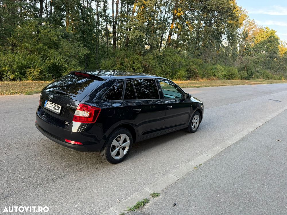Skoda RAPID 1.6 TDI DSG Active - 7