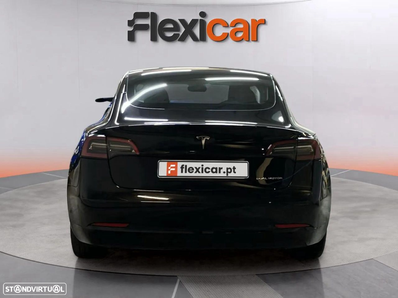 Tesla Model 3 - 8