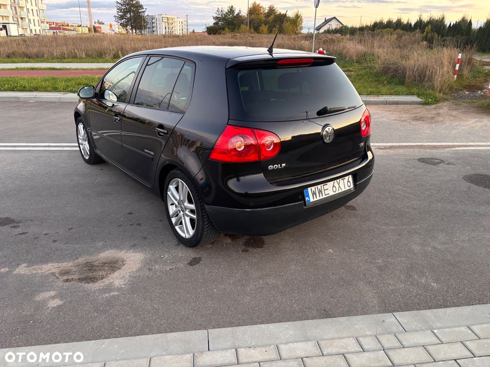 Volkswagen Golf V 1.4 TSI Comfortline - 7