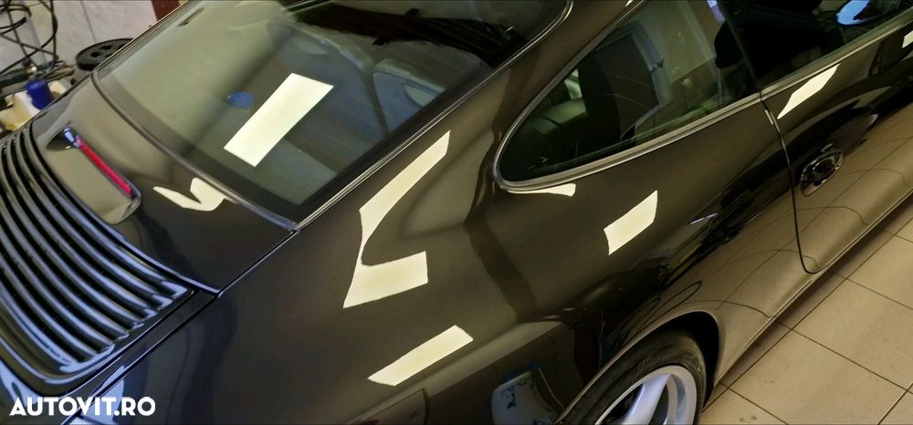 Porsche 911 Carrera - 5