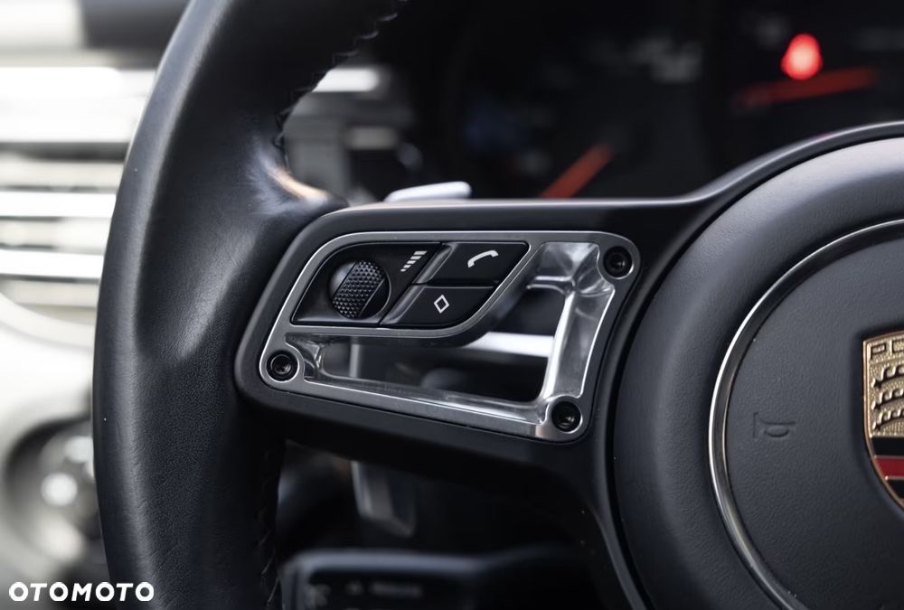 Porsche Macan - 18
