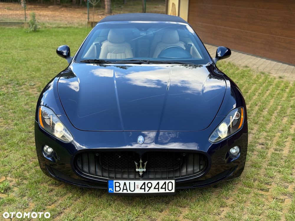 Maserati GranTurismo - 12