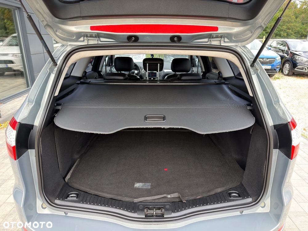 Ford Mondeo 2.0 Champions Edition - 26