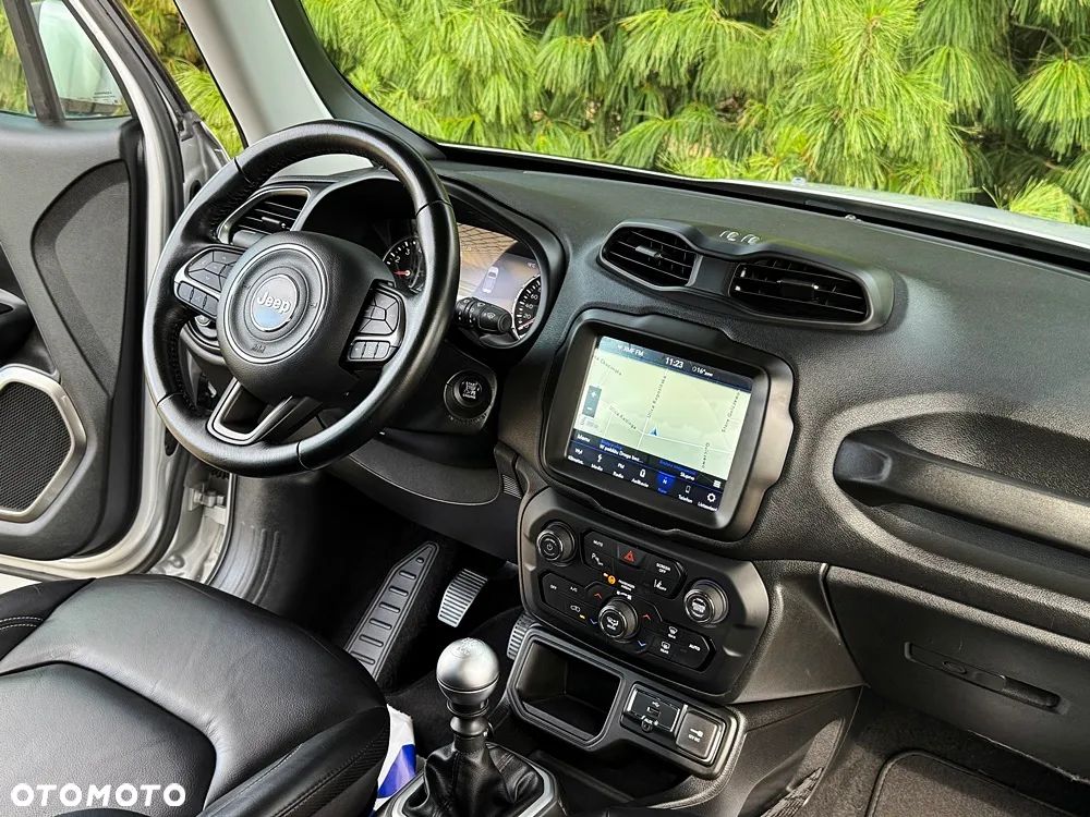 Jeep Renegade 1.4 MultiAir Limited - 30