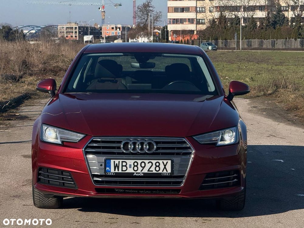 Audi A4 Limousine - 4