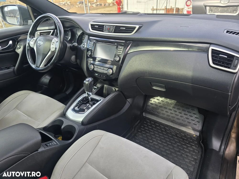 Nissan Qashqai 1.6 DCI Start/Stop X-TRONIC Tekna - 8