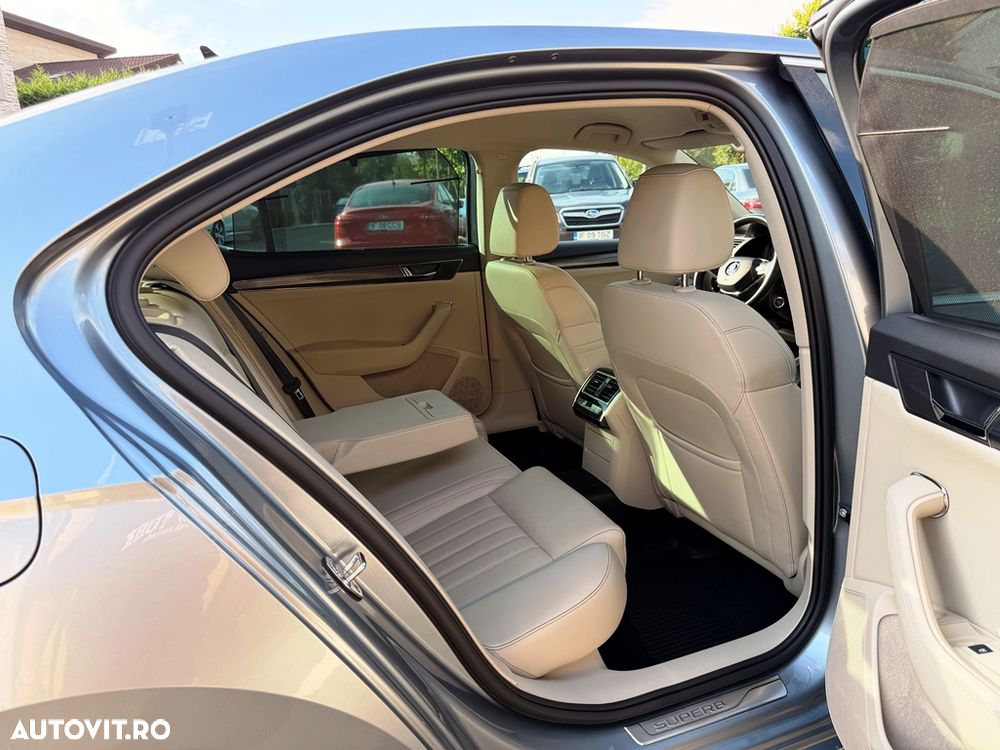 Skoda Superb 2.0 TSI 4X4 DSG Sportline - 23
