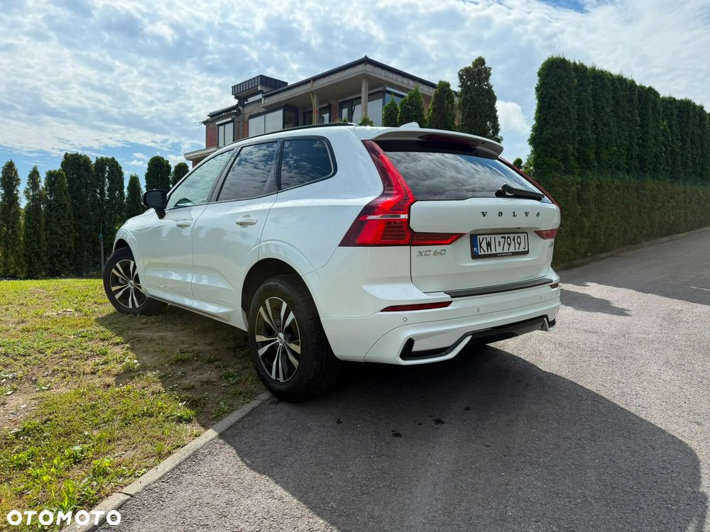 Volvo XC 60 B5 B R-Design - 2