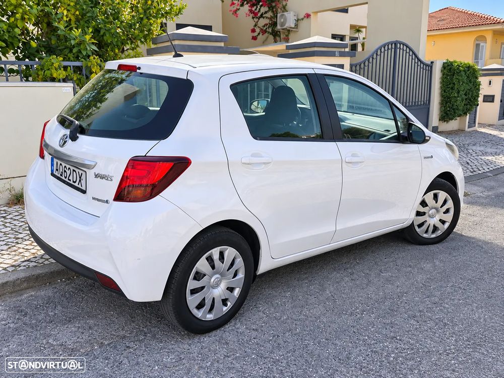 Toyota Yaris - 5