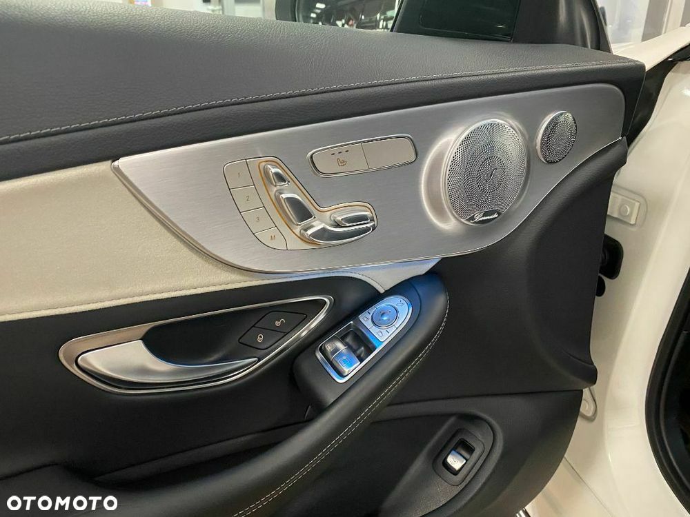 Mercedes-Benz Klasa C AMG 63 S AMG Speedshift 7G-MCT - 6