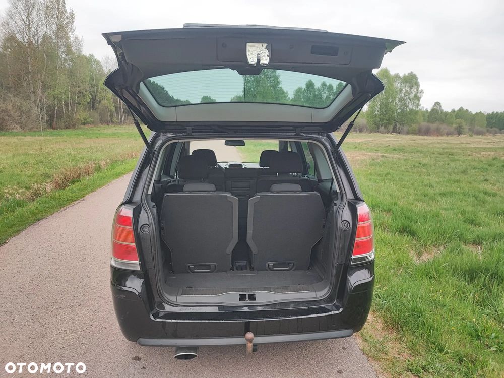 Opel Zafira 2.0 Turbo Sport - 11
