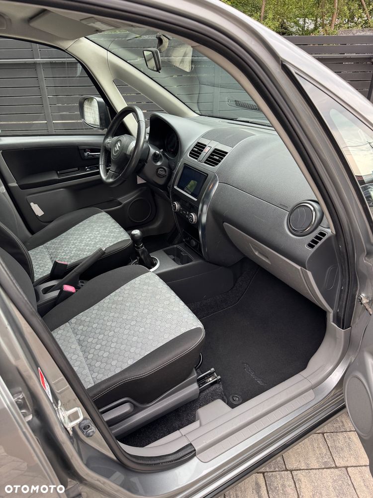 Suzuki SX4 1.6 VVT 4x4 Limited - 11