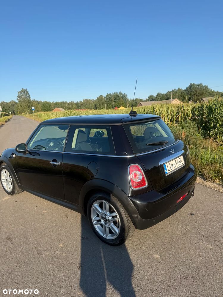 MINI Cooper 50 Mayfair - 2