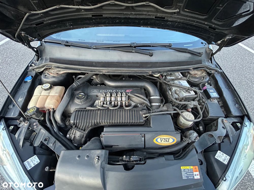 Ford Focus ST - 14