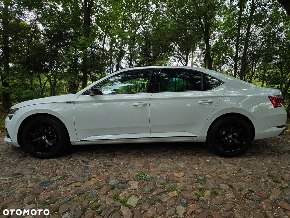Skoda Superb 2.0 TDI SCR Sportline DSG - 37