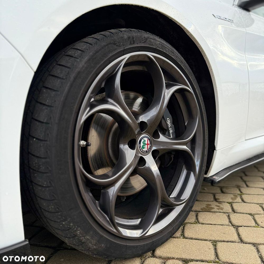 Alfa Romeo Giulia 2.0 Turbo Veloce Q4 - 14