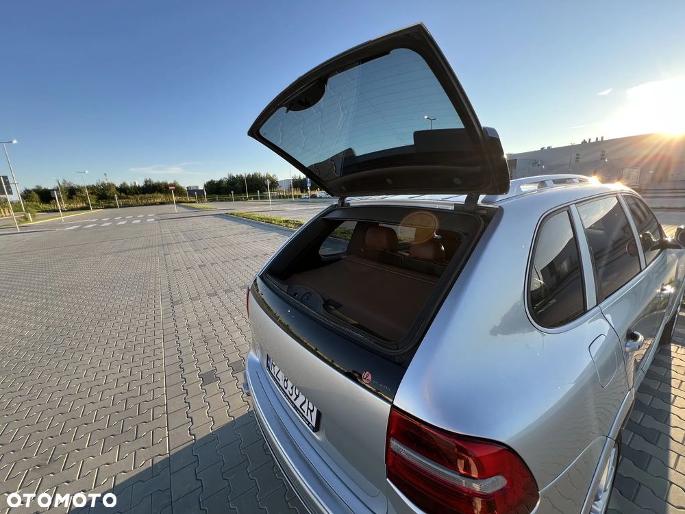 Porsche Cayenne - 25