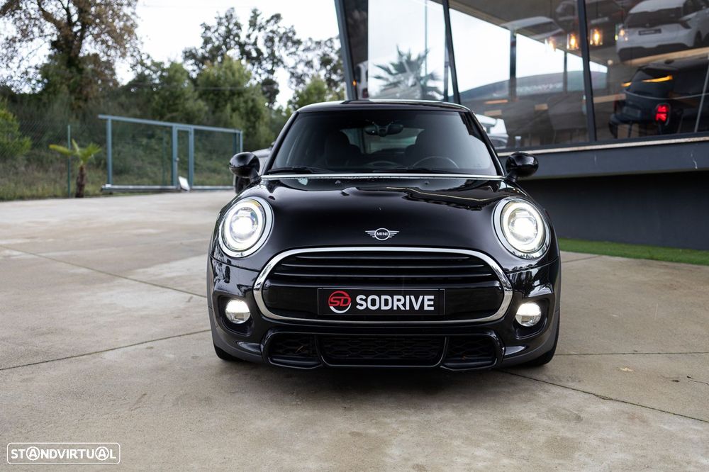 MINI 3 Portas Cooper D Auto - 3