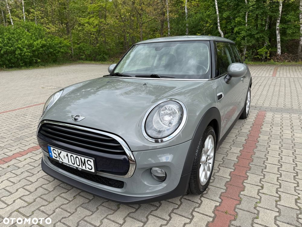 MINI Cooper Classic Trim - 19