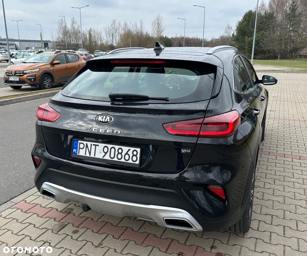 Kia XCeed 1.4 T-GDI L Business Line DCT - 4
