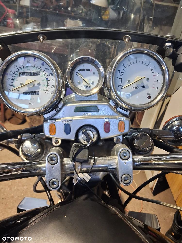 Yamaha XJ - 6