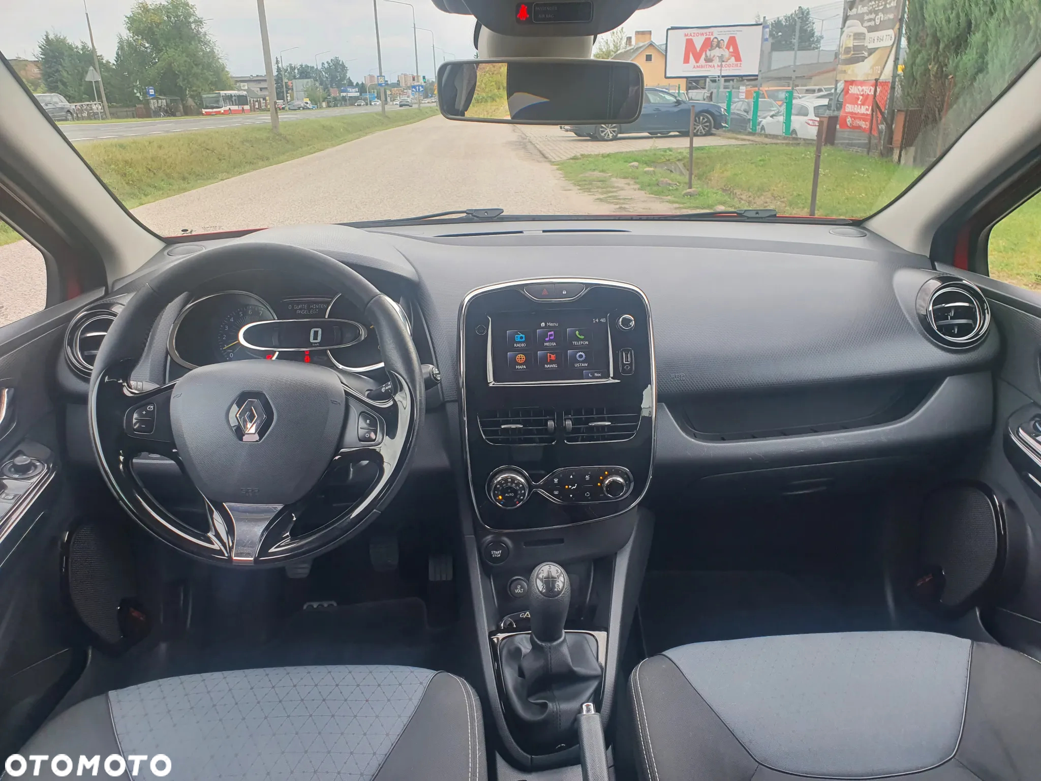 Renault Clio ENERGY TCe 90 Start & Stop Experience - 11